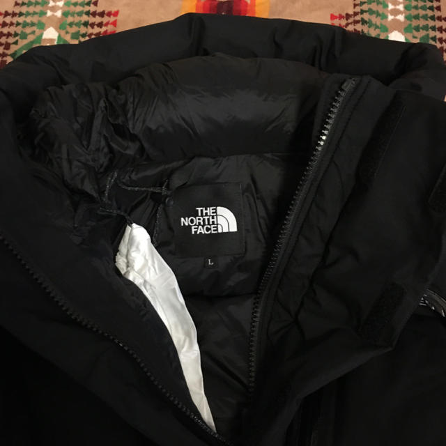 THE NORTH FACE(ザノースフェイス)の19 新品 未使用 ノースフェイス バルトロライト ジャケット L  ブラック メンズのジャケット/アウター(ダウンジャケット)の商品写真