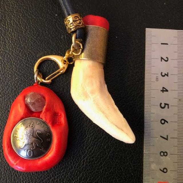 魔除け謎の牙アグニ玉約２０ｇ ハンドメイドのアクセサリー(ネックレス)の商品写真