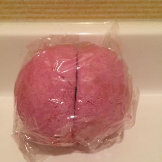 ラッシュ(LUSH)のLUSH マカロンバブルバー(入浴剤/バスソルト)