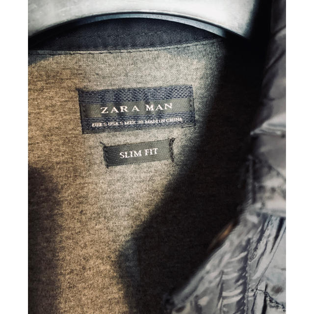 ZARA(ザラ)のZARAキルティング シャツSサイズ タイト目 黒暖か内綿 メンズのトップス(シャツ)の商品写真