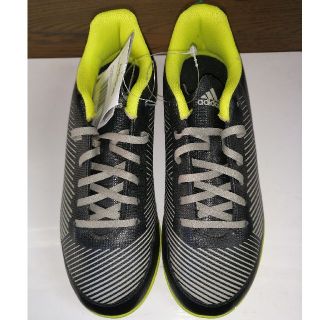 アディダス(adidas)のアディダス　サッカー　トレーニングシューズ　タブレイロTFJ 22.5cm 新品(シューズ)