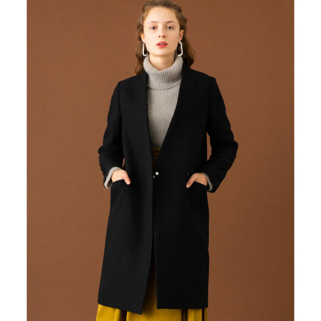UNITED ARROWS(ユナイテッドアローズ)のユナイテッドトウキョウ  ノーカラー  コート 黒 ブラック レディースのジャケット/アウター(ロングコート)の商品写真
