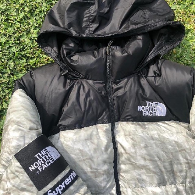 S Supreme North Face Paper Nuptse Jacket