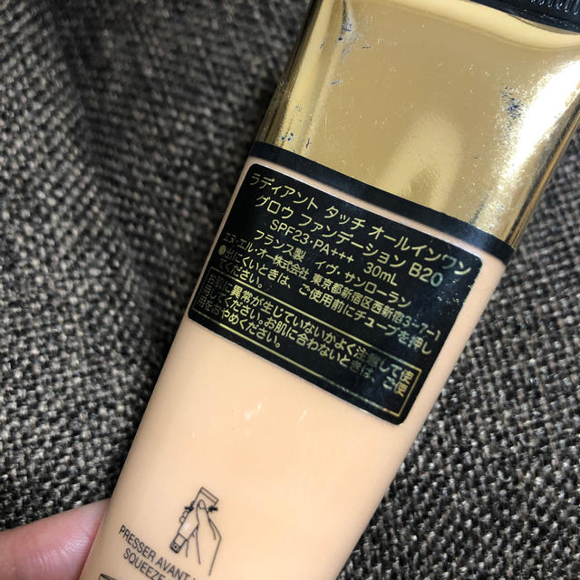 Yves Saint Laurent Beaute(イヴサンローランボーテ)のイヴ・サンローラン♡リキッドファンデーション コスメ/美容のベースメイク/化粧品(ファンデーション)の商品写真