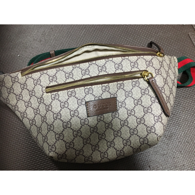 Gucci - GUCCI一度使用ボディバッググッチシグネチャーの通販 by なつ's shop