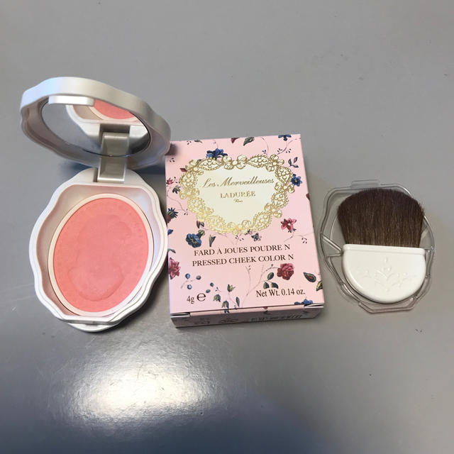 Les Merveilleuses LADUREE(レメルヴェイユーズラデュレ)のレ・メルヴェイユーズ ラデュレ プレストチークカラーN 02 コスメ/美容のベースメイク/化粧品(チーク)の商品写真