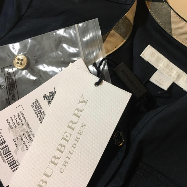 BURBERRY(バーバリー)の【新品】BURBERRY CHILDREN ネイビー ワンピース 6Y 116㎝ キッズ/ベビー/マタニティのキッズ服女の子用(90cm~)(ワンピース)の商品写真