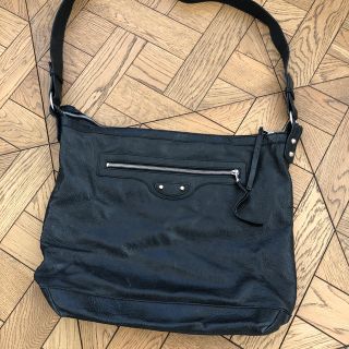 バレンシアガ(Balenciaga)のバレンシアガ　ショルダーバッグ　ブラック(ショルダーバッグ)