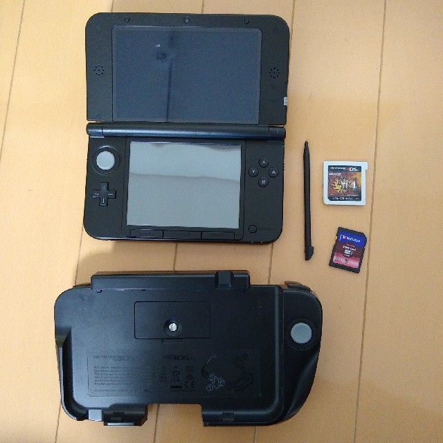 NINTENDO 3DS LL　MH4セット