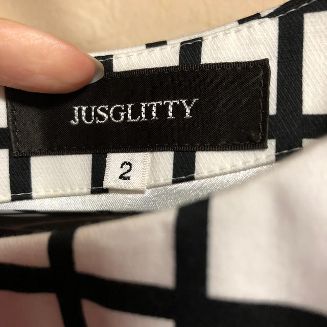 JUSGLITTY(ジャスグリッティー)のジャスグリッティー　ワンピース レディースのワンピース(ひざ丈ワンピース)の商品写真