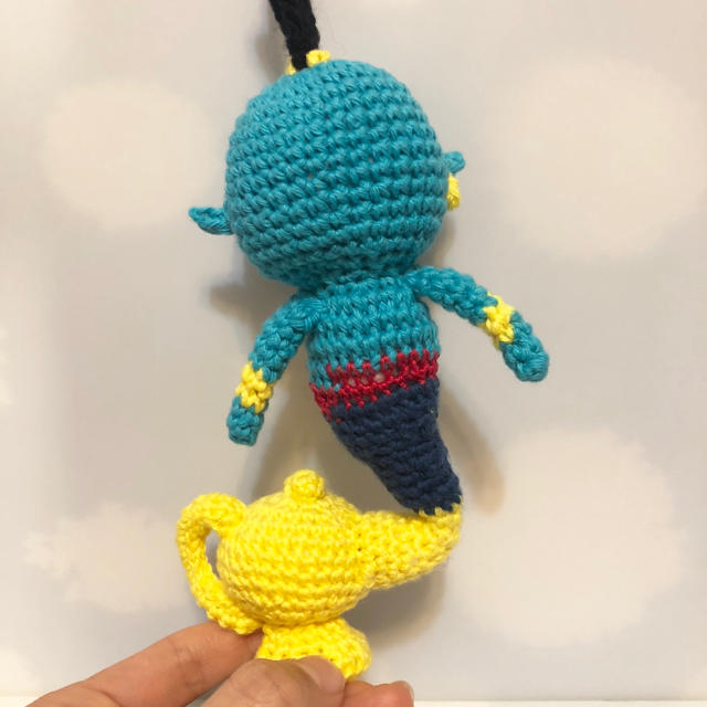 Disney(ディズニー)のハンドメイド ジーニーと魔法のランプのあみぐるみ ぬいぐるみ アラジン ハンドメイドのぬいぐるみ/人形(あみぐるみ)の商品写真