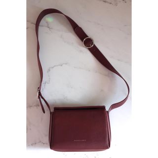 チャールズアンドキース(Charles and Keith)のチャールズアンドキース　ショルダーバック☆美品(ショルダーバッグ)