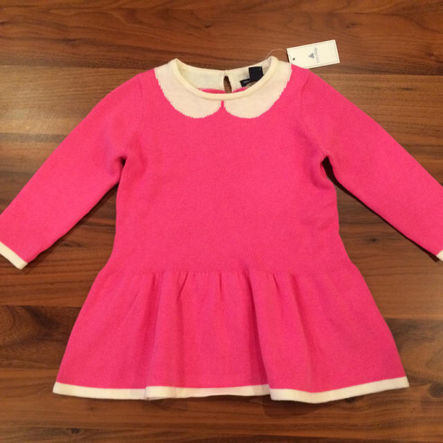 babyGAP(ベビーギャップ)の新品ベビーGAPニットワンピ♡ キッズ/ベビー/マタニティのキッズ服女の子用(90cm~)(ワンピース)の商品写真