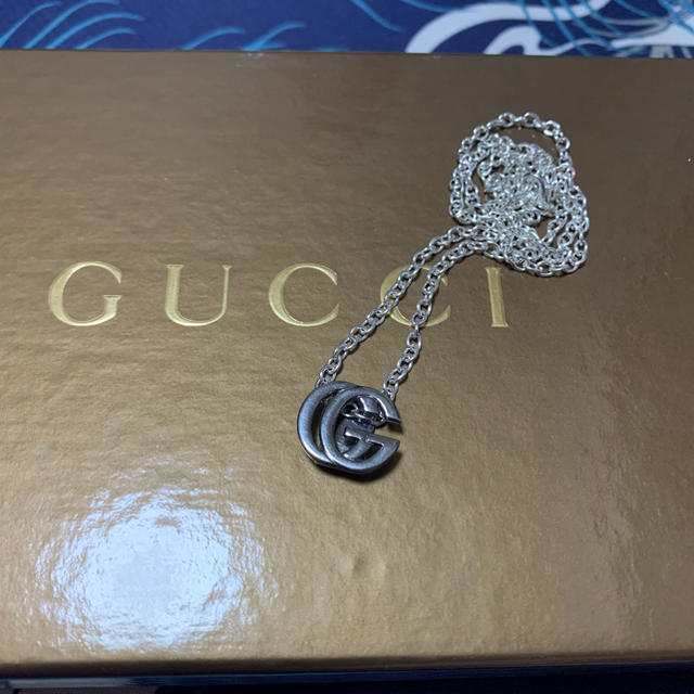 ヴィトンスーパーコピーキーホルダー,Gucci-かおり様専用。GUCCIネックレスチャームの通販byちょこちっぷ'sshop
