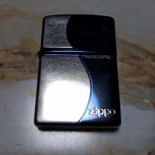 ジッポー(ZIPPO)の希少・ジッポー・チタンコーティング・銀/紺(タバコグッズ)