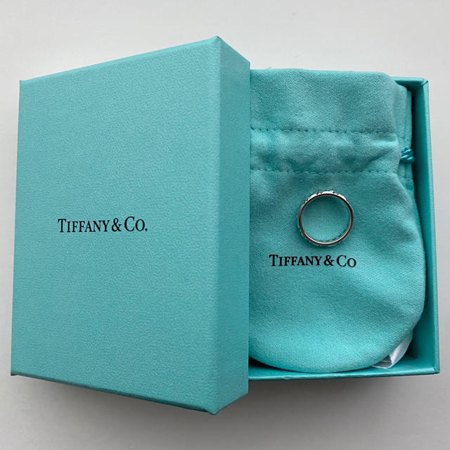 Tiffany & Co.(ティファニー)のTiffany&Co. トゥルー ナローリング  レディースのアクセサリー(リング(指輪))の商品写真