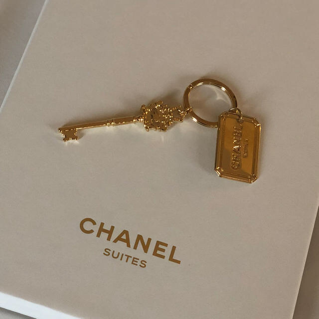 CHANEL シャネルスイーツ 鍵 キーホルダー 2022年春の www.gold-and ...