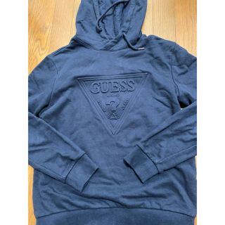 ゲス(GUESS)の【値下げ】GUESS パーカー　ネイビー　Mサイズ(パーカー)