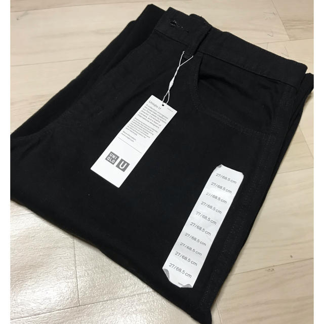 UNIQLO(ユニクロ)のユニクロ カーブジーンズ 完売品 黒27インチ レディースのパンツ(デニム/ジーンズ)の商品写真