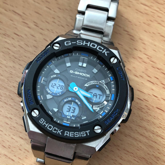 G-SHOCK(ジーショック)の【良品】Gショック G-SHOCK Gスチール GST-W100D-1A2JF メンズの時計(腕時計(アナログ))の商品写真