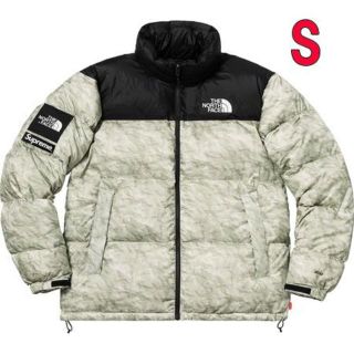 シュプリーム(Supreme)のSサイズ Supreme Paper Print Nuptse Jacket(ダウンジャケット)