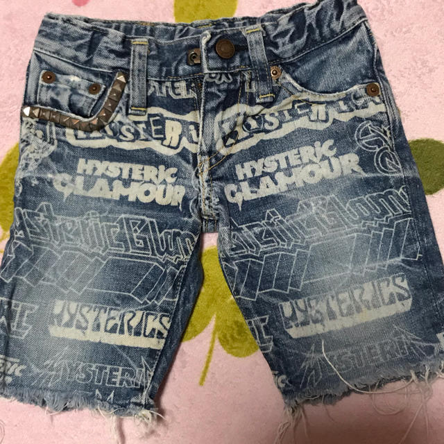 HYSTERIC GLAMOUR(ヒステリックグラマー)のヒスミニハーフカットパンツ95cm キッズ/ベビー/マタニティのキッズ服男の子用(90cm~)(パンツ/スパッツ)の商品写真