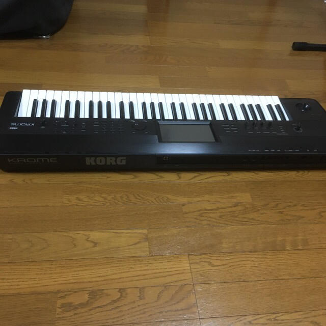 KORG krome 61 www.alforsan.sch.sa