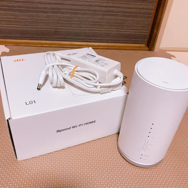 au(エーユー)のau ホームWi-Fi スマホ/家電/カメラのPC/タブレット(PC周辺機器)の商品写真