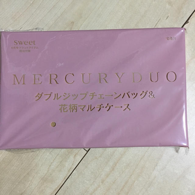 MERCURYDUO(マーキュリーデュオ)のMERCURYDUO　ダブルジップチェーンバッグ&花柄マルチケース   レディースのバッグ(ショルダーバッグ)の商品写真