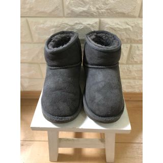 アグ(UGG)の専用　UGG アグキッズ　ムートンブーツ (ブーツ)