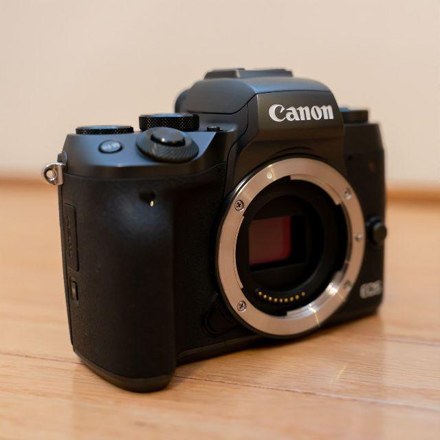 Canon(キヤノン)のCanon EOS M5 本体 中古良品　キヤノン スマホ/家電/カメラのカメラ(ミラーレス一眼)の商品写真