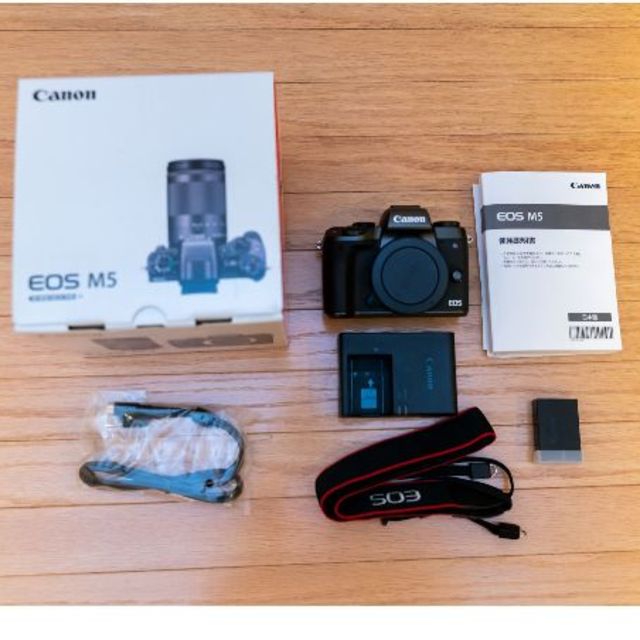 Canon(キヤノン)のCanon EOS M5 本体 中古良品　キヤノン スマホ/家電/カメラのカメラ(ミラーレス一眼)の商品写真