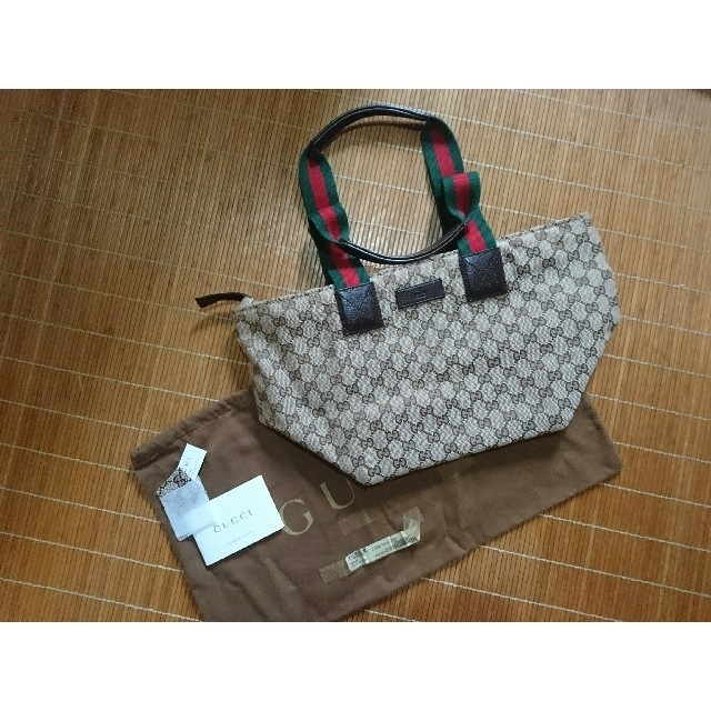 Gucci - 美品 GUCCI グッチ トート バッグ GG 台形  の通販 by フィリフヨンカ