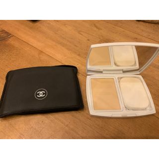 シャネル(CHANEL)のCHANEL LE BLANC シャネル　ル　ブラン　コンパクト　B10(ファンデーション)