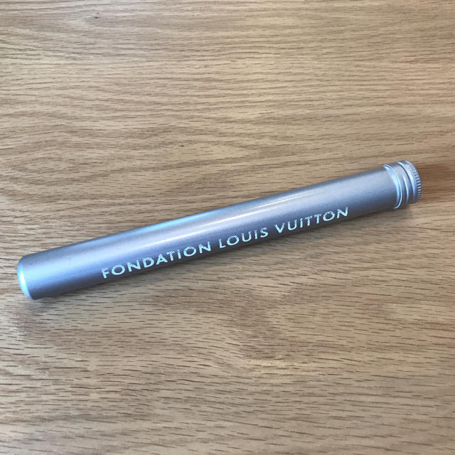 LOUIS VUITTON(ルイヴィトン)のFONDATION LOUIS VUITTON 鉛筆(gustave様ご専用) レディースのファッション小物(その他)の商品写真