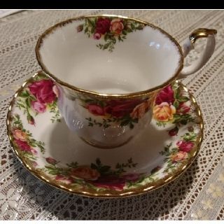 ロイヤルアルバート(ROYAL ALBERT)のロジャーさん専用 ROYAL ALBERT ティーカップ&ソーサー 1客(グラス/カップ)