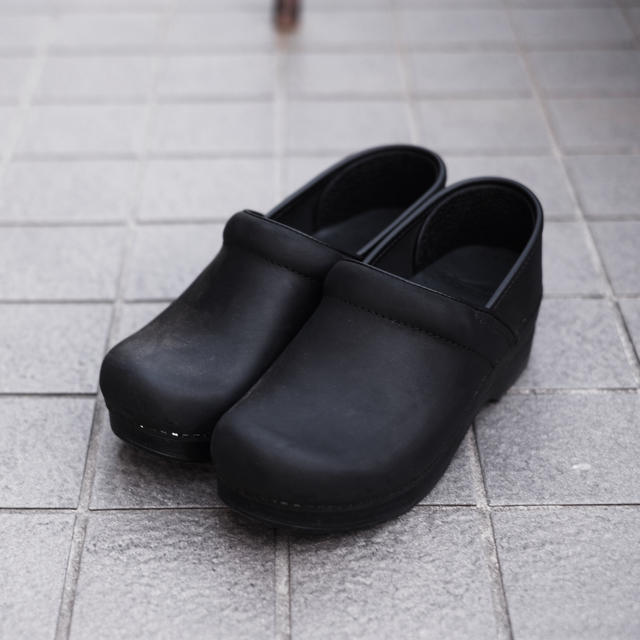 ダンスコ　黒　37　dansko