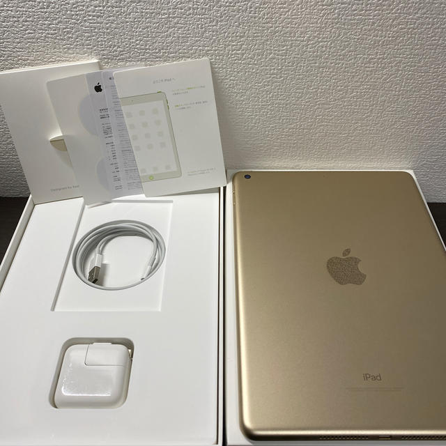 Apple iPad 第5世代　Air jacket付PC/タブレット