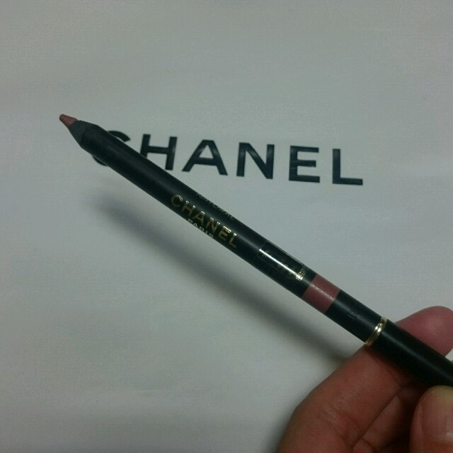 CHANEL(シャネル)のCHANEL  リップペンシル34 コスメ/美容のベースメイク/化粧品(リップライナー)の商品写真