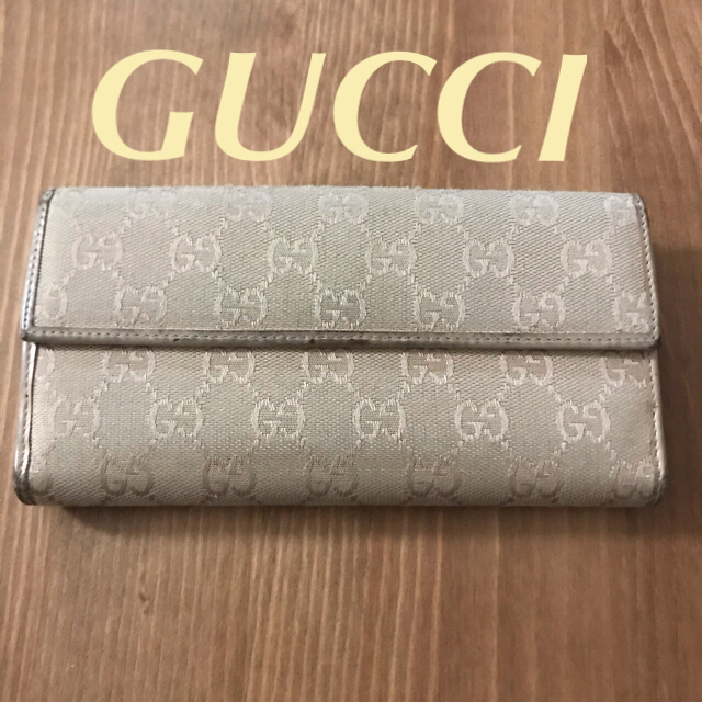 Gucci - 【GUCCI(グッチ)】ベージュ・財布の通販 by oranges