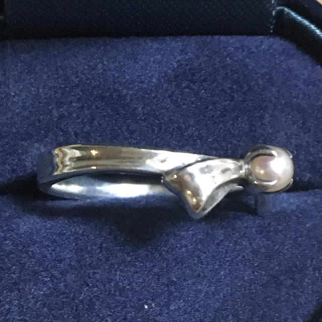 4℃(ヨンドシー)の４℃ シルバーリング　ベビーパール付き　銀　真珠　指輪　ヨンドシー レディースのアクセサリー(リング(指輪))の商品写真