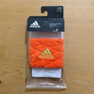 アディダス(adidas)のリストバンド(バングル/リストバンド)