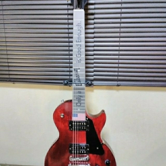 Gibson レスポール faded red