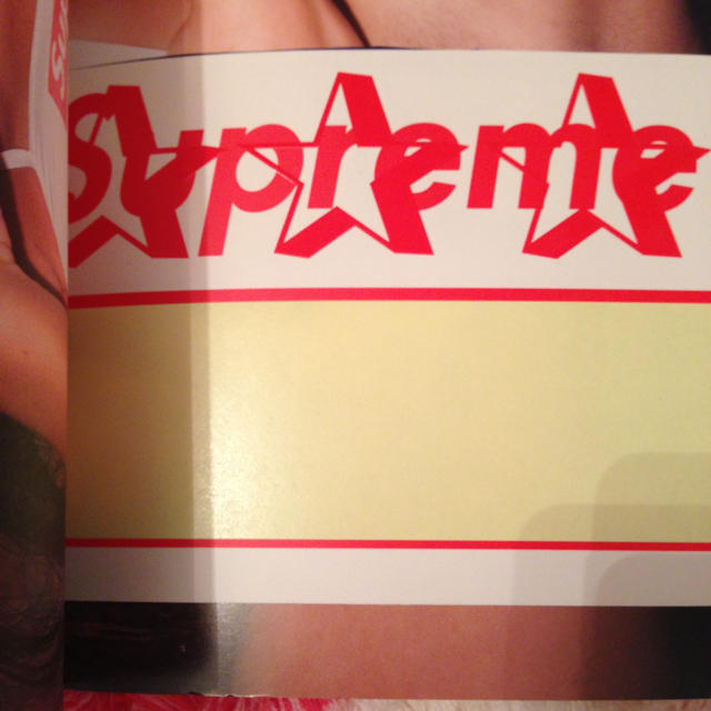 Supreme(シュプリーム)のSupreme BOOK エンタメ/ホビーのエンタメ その他(その他)の商品写真