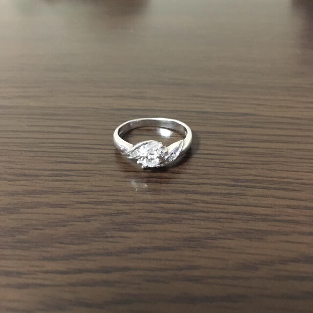 セール♡pt900 天然ダイヤモンド リング 指輪 11号 0.30ctの通販 by momorin's shop｜ラクマ