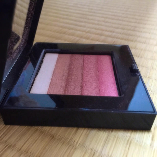 BOBBI BROWN(ボビイブラウン)の☆シマーブリック☆ コスメ/美容のベースメイク/化粧品(フェイスカラー)の商品写真