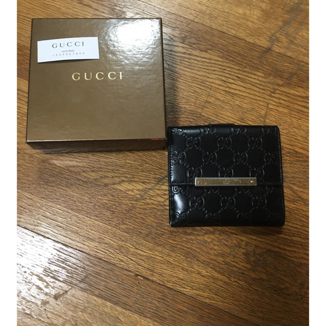 Gucci - gucci  折り財布の通販 by ヒロ's shop