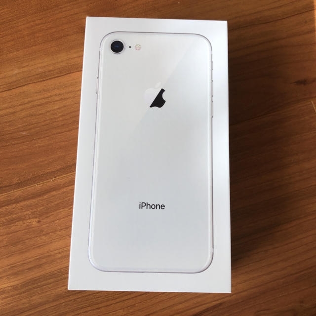 【新品未使用】iPhone8 Silver 64GBネットワーク利用制限○