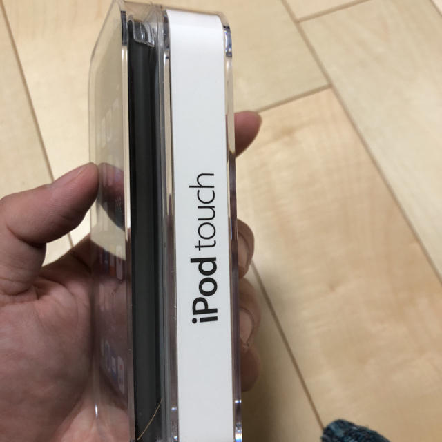 iPod touch(アイポッドタッチ)のフェデ様専用　iPod touch 第6世代　128GB  スマホ/家電/カメラのオーディオ機器(ポータブルプレーヤー)の商品写真