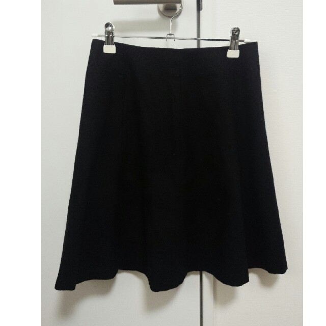 NATURAL BEAUTY BASIC(ナチュラルビューティーベーシック)の《売り切り》ナチュラルビューティーベーシック 黒スカート xs レディースのスカート(ひざ丈スカート)の商品写真